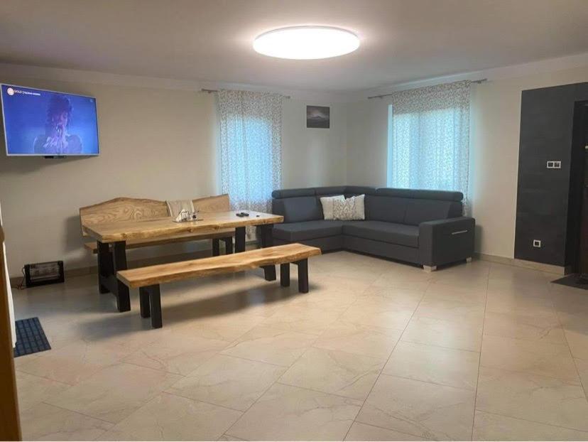 Apartament Pod Lipka Lutowiska Eksteriør billede